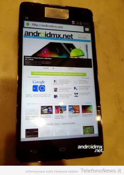 Il nuovo E973 (Optimus G) di LG in una foto dal vivo!