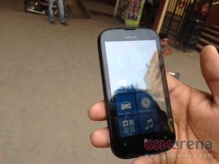Il nuovo smartphone Lumia 510 di Nokia ufficialmente in una foto dal vivo!