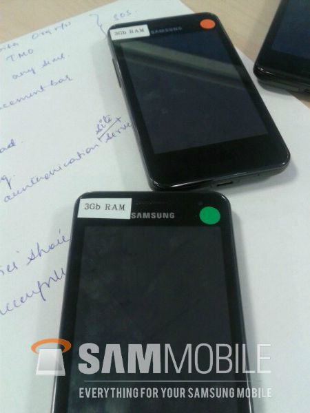 Samsung nel 2013 presenterà ufficialmente i primi dispositivi dotati di 3 GB di RAM??