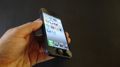 Apple starebbe ufficialmente sviluppando un nuovo iPhone di tipo economico!!