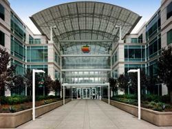 La casa produttrice della Apple starebbe già testando un' iPhone 6 con iOS7??