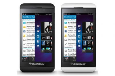 Il BlackBerry Z10 "SIM free" in vendita ufficialmente in UK al prezzo di 550 euro!!