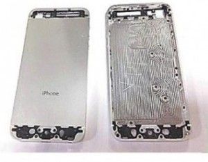 Apple: nuova scocca posteriore per l' iPhone 5S