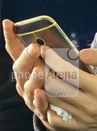 HTC One Mini 2: sua prima foto dal vivo