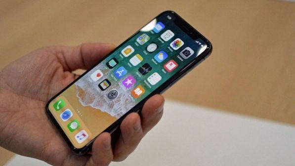 Come attivare il conta passi su iPhone X e successivi