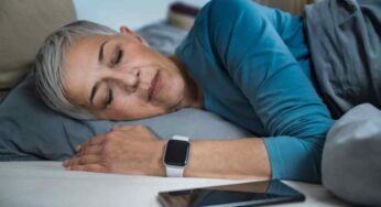 Dormi con il telefono vicino di notte? Cosa ti potrà accadere